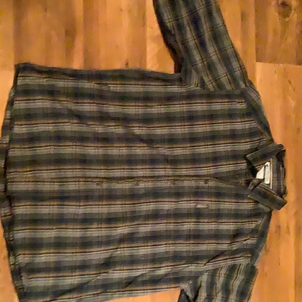 Mens Columbia shirt